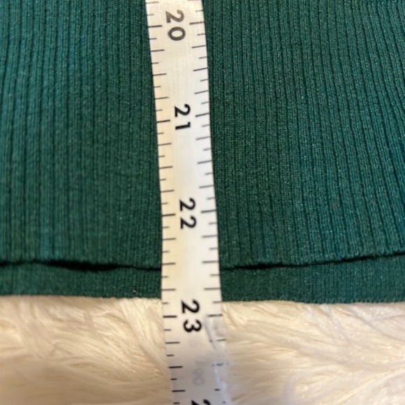 Green V neck Sweater CO-OP by: Barneys New York - Picture 7 of 12